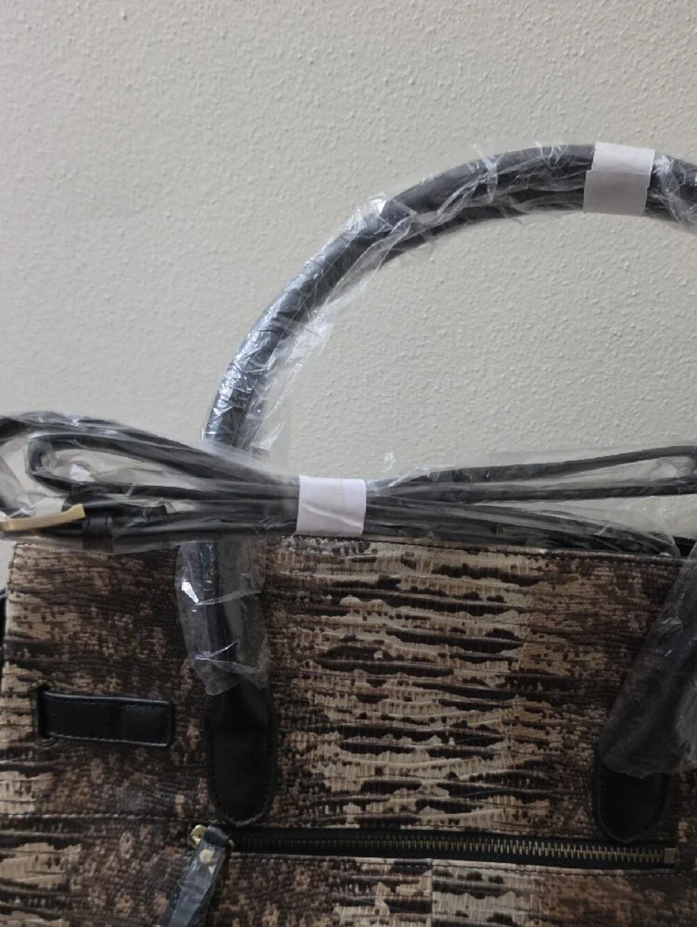 SHARIF Classic Scallop-Trim Satchel Handbag in Black and Brown